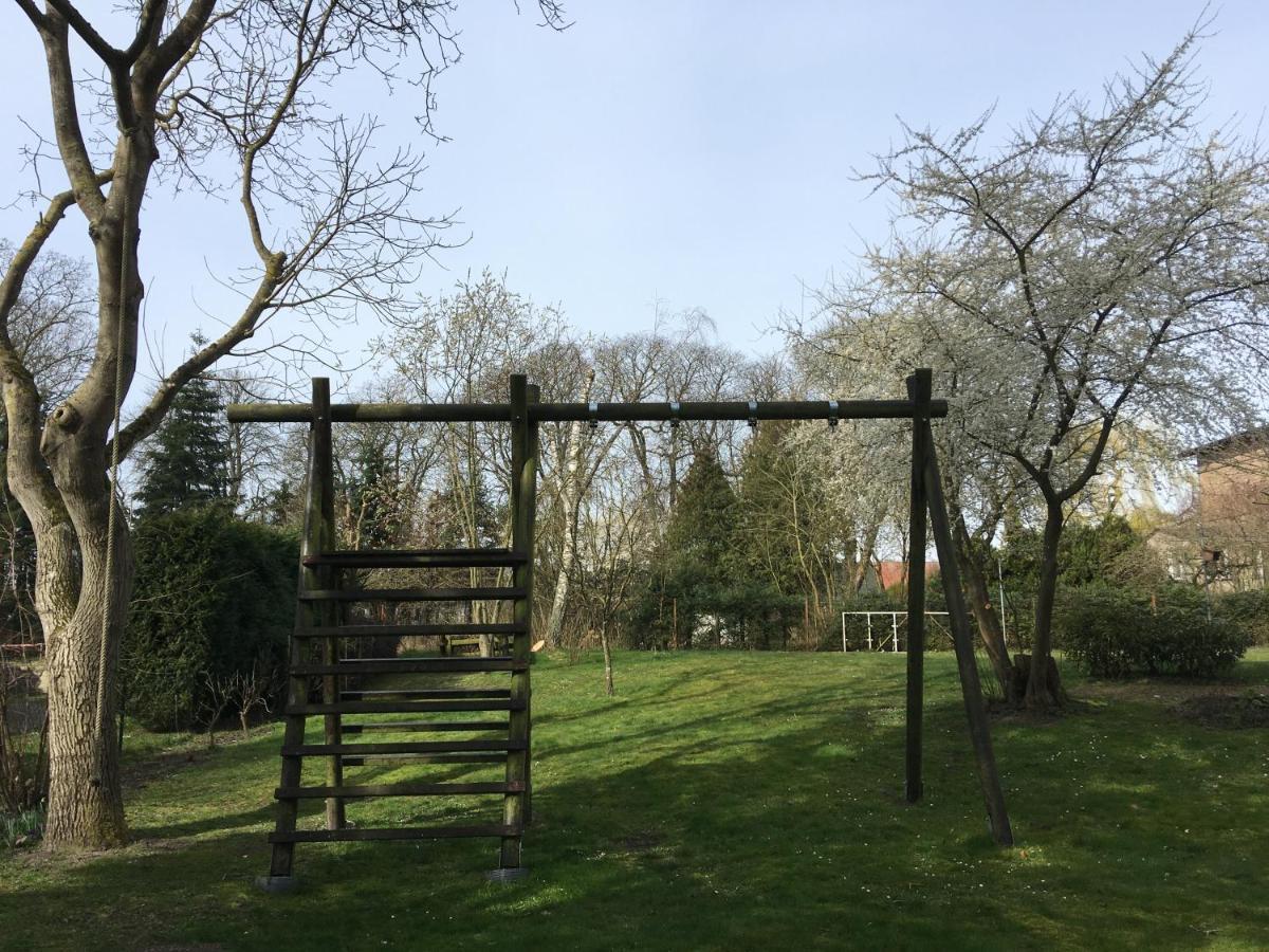 Ferienwohnung Kastanienblick Oder Parkblick, Oder Unser Radlerzimmer! Ziethen  外观 照片